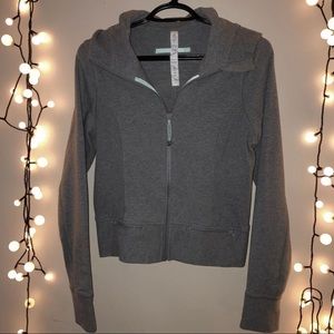 zip up athletic sweater